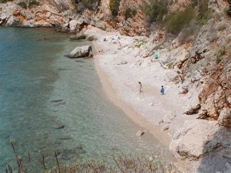 nude beach dubrovnik|Nudist Rocks Beach